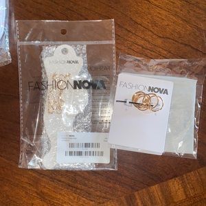 Fashion Nova Anklet and Ring Set.